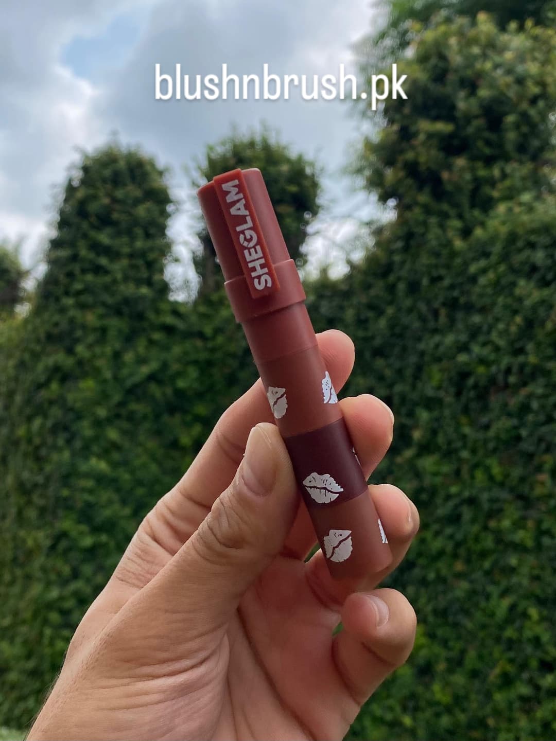 SHEGLAM mega lip stacks 4-in-1 Lipstick – Color, Care & Comfort
