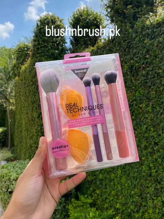 Real Techniques Everyday Essentials Brush + Sponge Set (6-Piece)