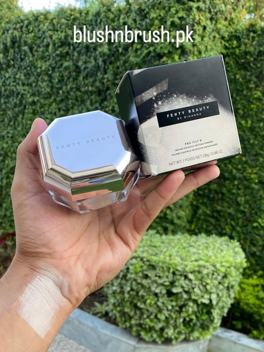 Fenty Beauty by Rihanna Pro Filt’r Instant Retouch Setting Powder